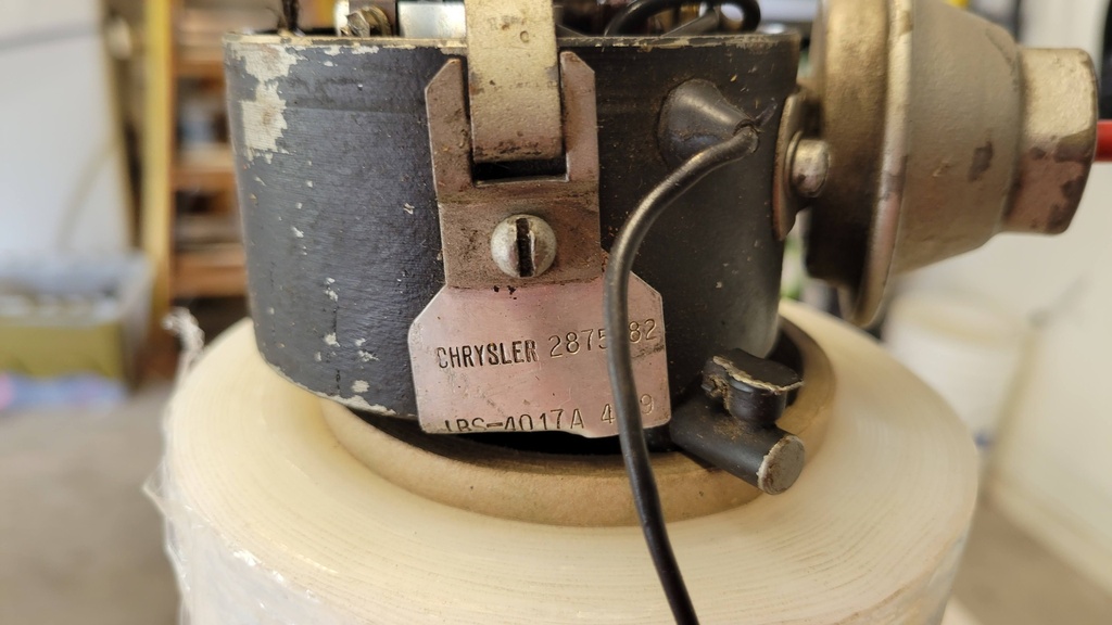 1970 440 6 Pack Distributor