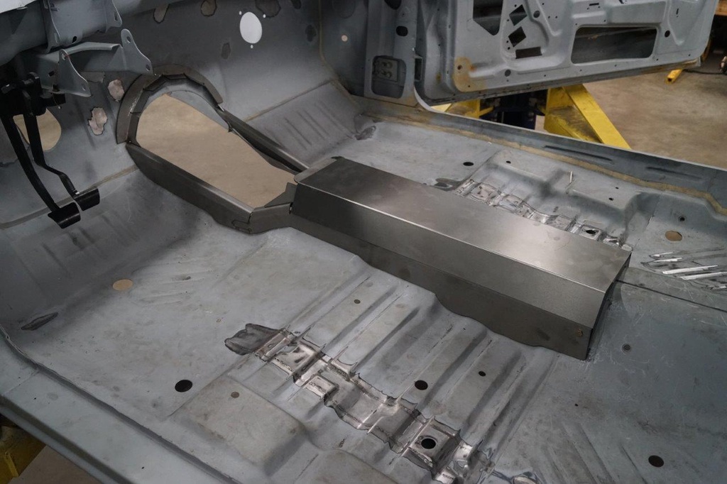 B-Body 66 to 70 Transmission Tunnel Perimeter Frame