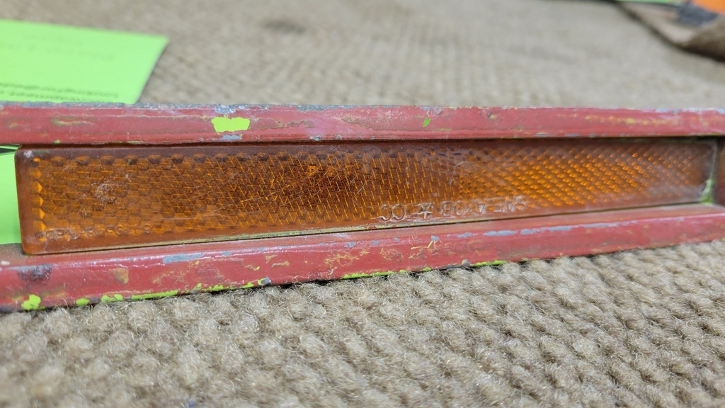 1970 1971 Mopar Barracuda OEM Side Marker Lamp Housing with Lense Front Right