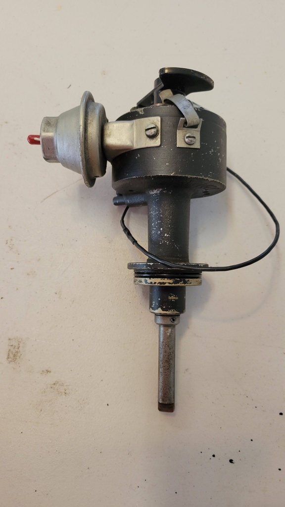 1970 440 6 Pack Distributor